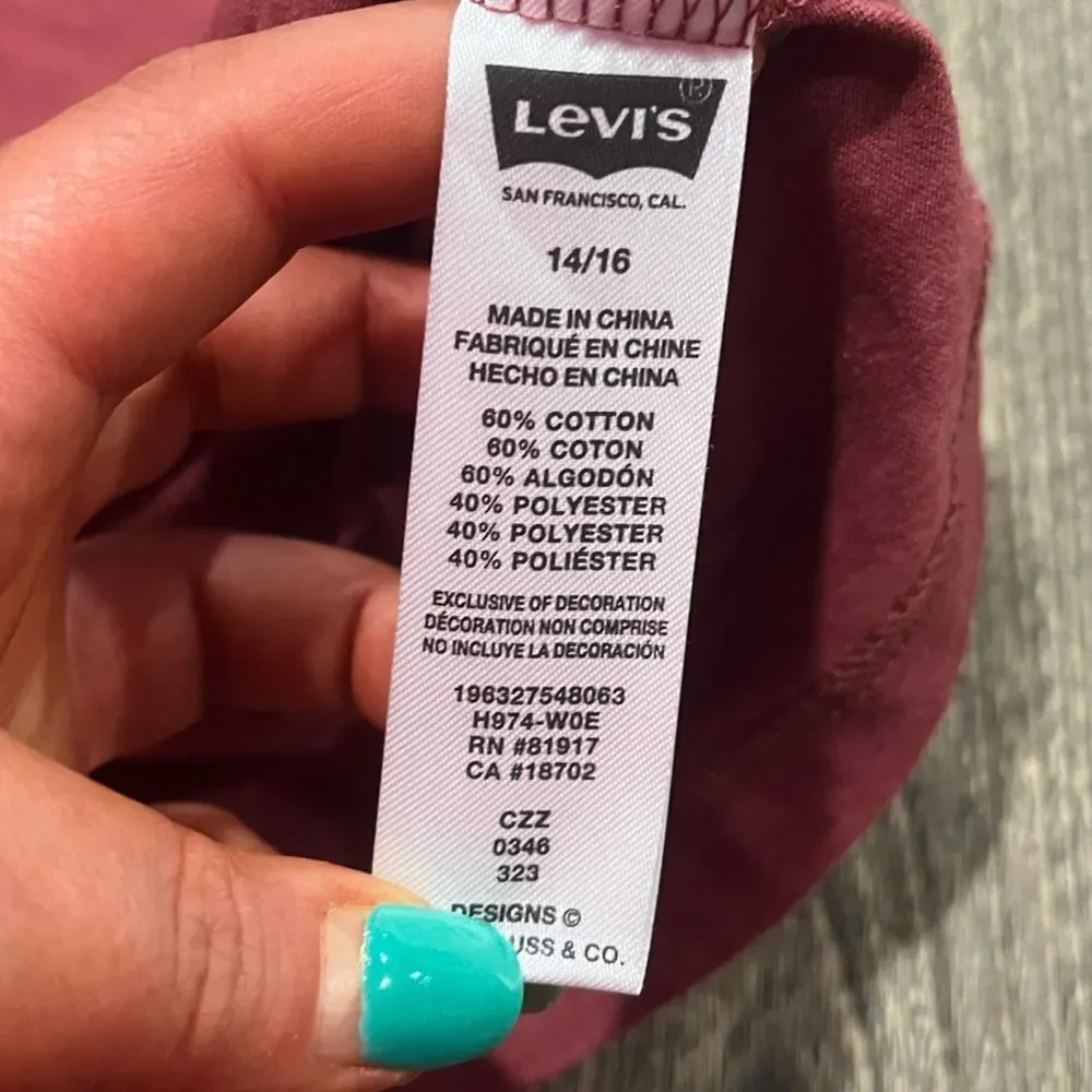 Levi's Boys T-Shirt Short Sleeve Crewneck Logo Print Pullover Red Size 14-16 - Picture 4 of 5